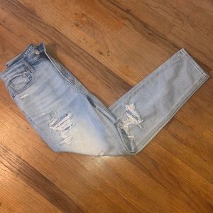 American Eagle Mom Jean